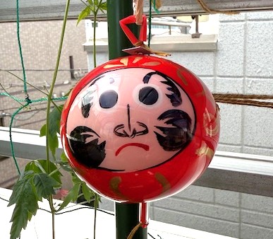 川崎大師風鈴市の厄除だるま風鈴